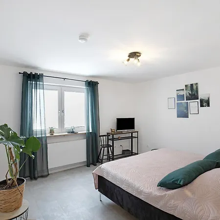 Melanies Apartment *