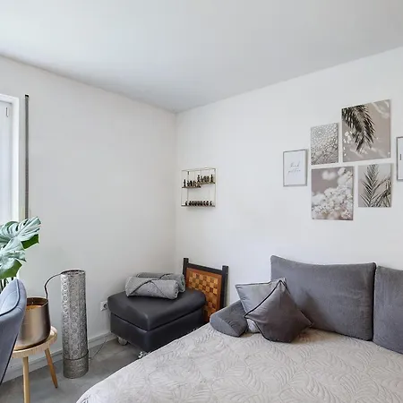 Melanies Apartament *